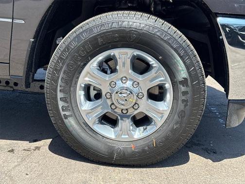 2025 RAM 2500 Big Horn Crew Cab 4x2 6'4' Box