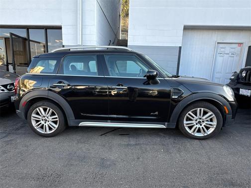 2022 MINI Countryman Cooper ALL4