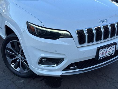 2019 Jeep Cherokee Overland