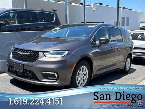 2023 Chrysler Pacifica Touring L