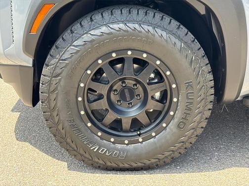 2022 Nissan Frontier PRO-X