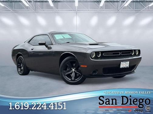 2015 Dodge Challenger SXT