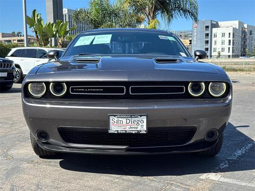 2015 Dodge Challenger SXT