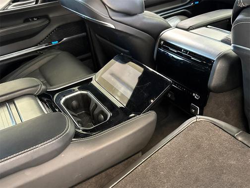 2023 Jeep Grand Wagoneer 4x4