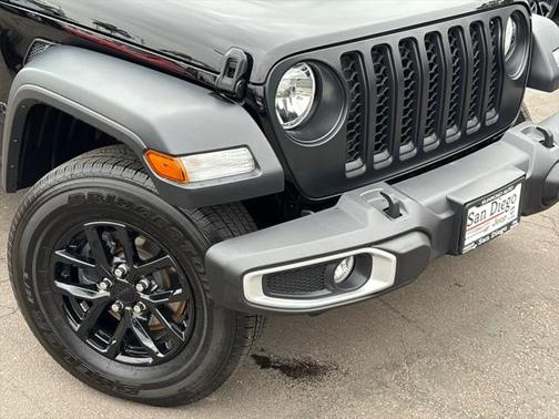 2023 Jeep Gladiator Sport S