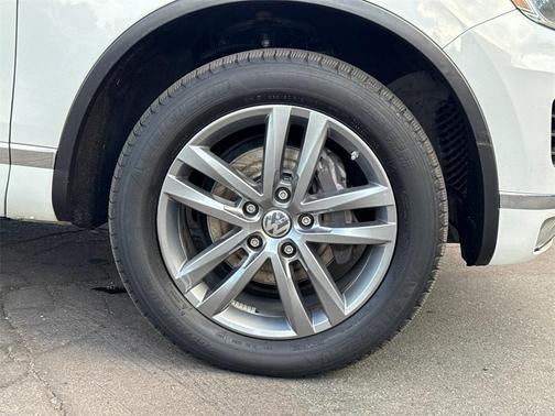 2016 Volkswagen Touareg TDI Lux