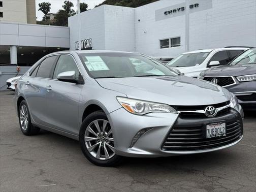 2016 Toyota Camry XLE