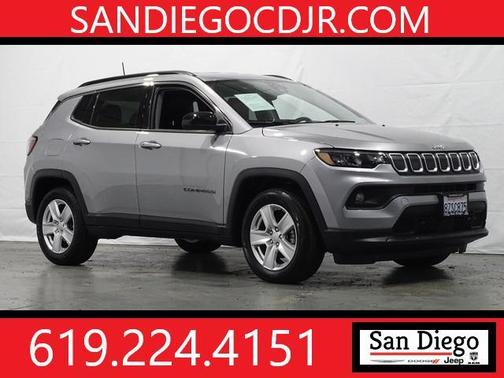 Photo 1 of 45 of 2022 Jeep Compass Latitude