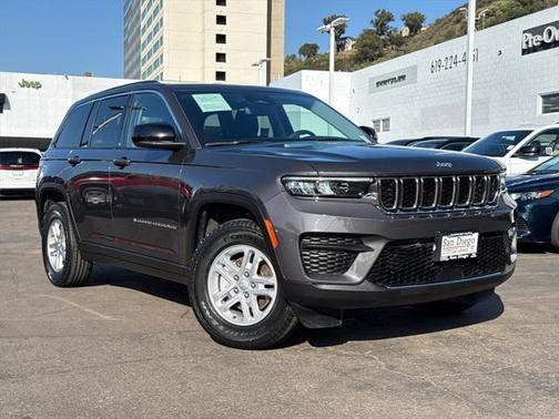 2023 Jeep Grand Cherokee Laredo