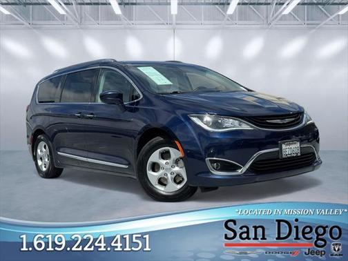 2018 Chrysler Pacifica Hybrid Touring L