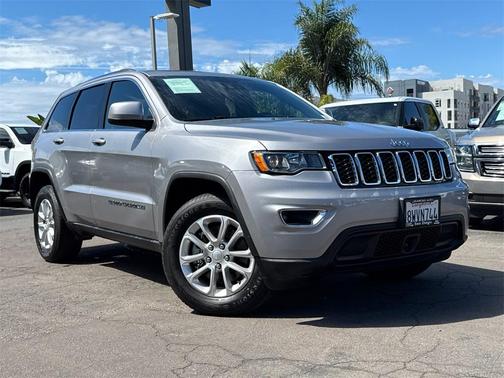 2021 Jeep Grand Cherokee Laredo
