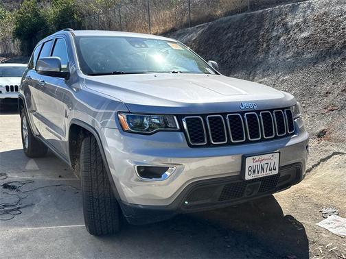 2021 Jeep Grand Cherokee Laredo