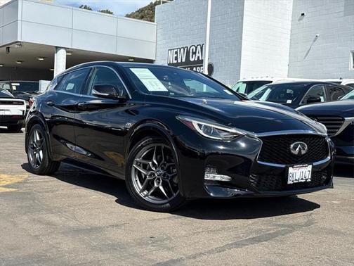 2019 INFINITI QX30 SPORT