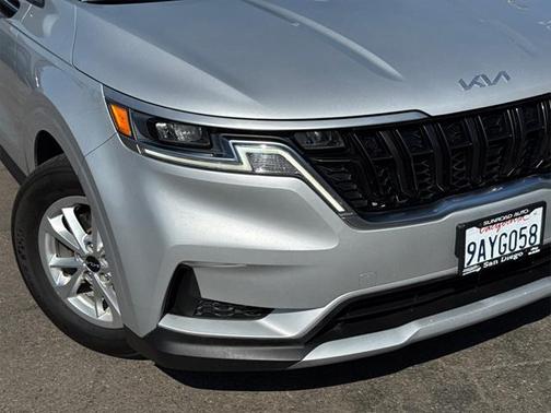 2022 Kia Carnival LXS