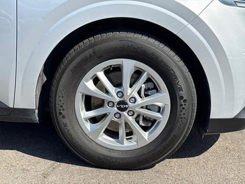 2022 Kia Carnival LXS