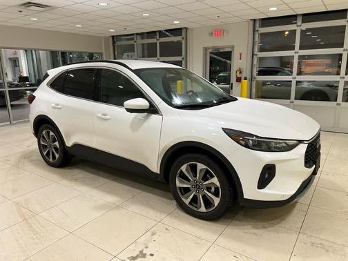 2024 Ford Escape Platinum