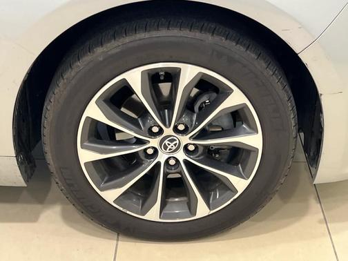 2016 Toyota Avalon Hybrid XLE Premium