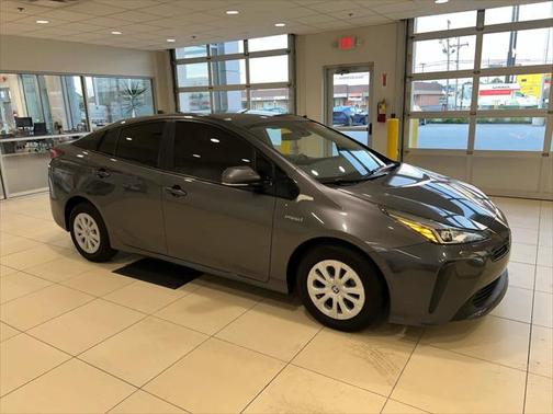 2019 Toyota Prius LE