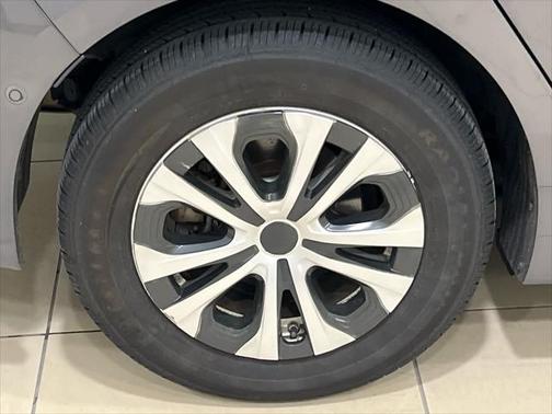 2019 Toyota Prius LE