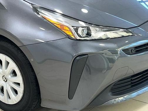 2019 Toyota Prius LE