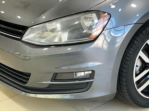 2015 Volkswagen Golf Auto TSI SE