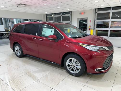2026 Toyota Sienna Limited