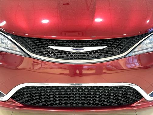 2019 Chrysler Pacifica Touring-L