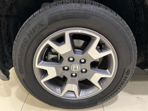 Platinum White Pearl 2023 Honda Passport AWD TrailSport