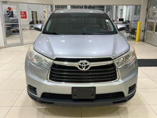 2015 Toyota Highlander LE