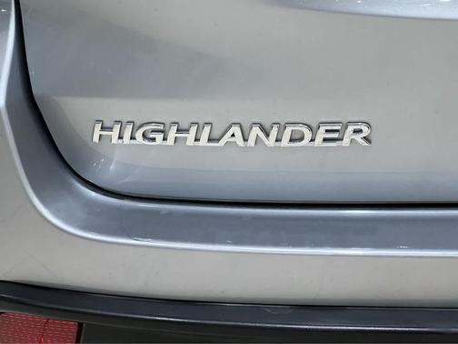 2015 Toyota Highlander LE