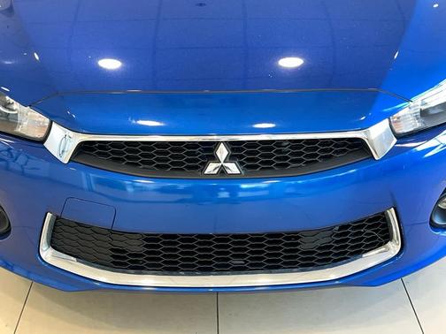 2016 Mitsubishi Lancer ES