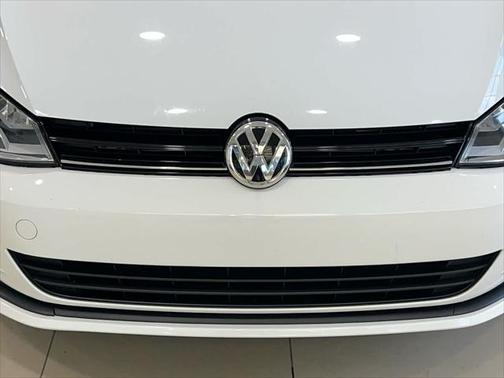 2016 Volkswagen Golf TSI S 4-Door