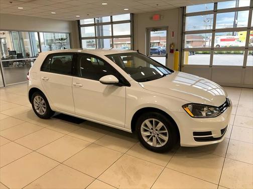 2016 Volkswagen Golf TSI S 4-Door