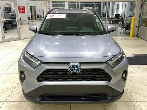 2022 Toyota RAV4 Hybrid XLE Premium