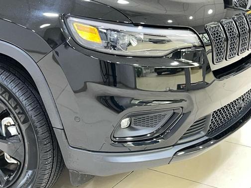 2023 Jeep Cherokee Altitude