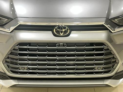 2026 Toyota Grand Highlander Hybrid Limited MAX