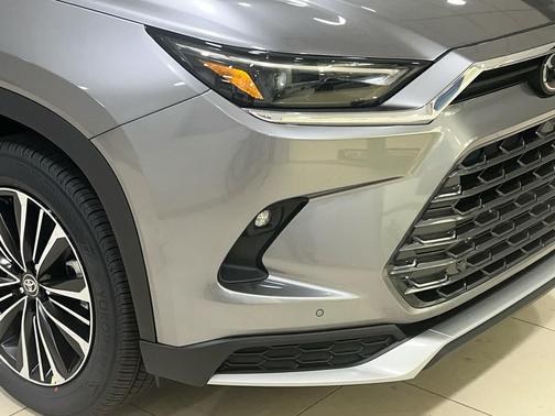 2026 Toyota Grand Highlander Hybrid Limited MAX