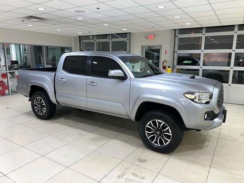 2020 Toyota Tacoma TRD Sport