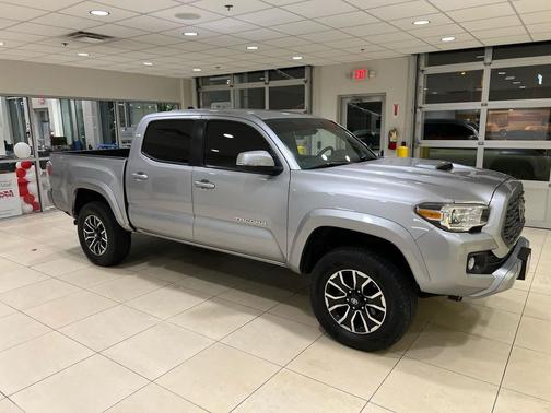 2020 Toyota Tacoma TRD Sport