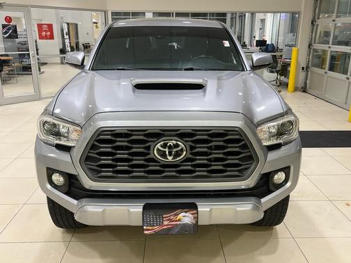 2020 Toyota Tacoma TRD Sport