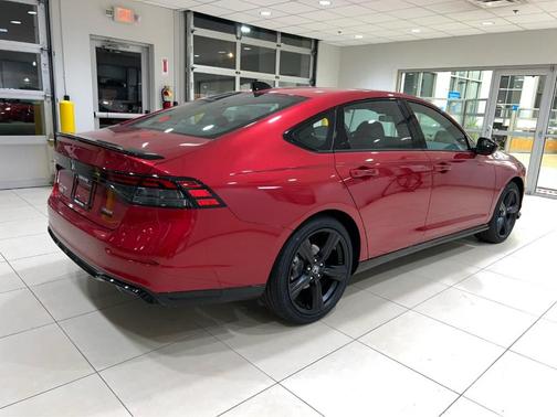 2025 Honda Accord Hybrid Sport-L