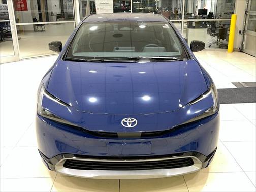 2025 Toyota Prius XLE