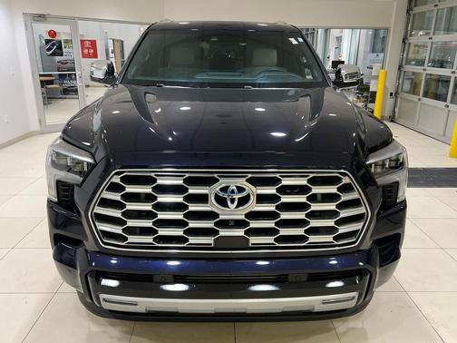 2024 Toyota Sequoia Capstone