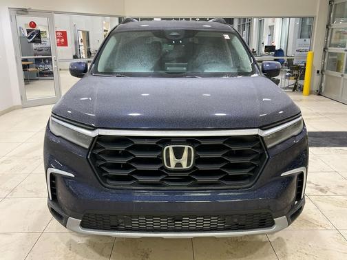 2023 Honda Pilot AWD EX-L 8 Passenger