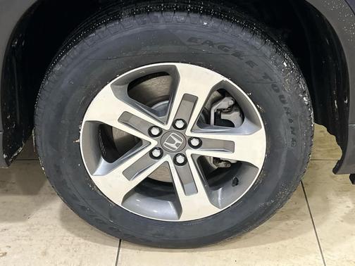 2023 Honda Pilot AWD EX-L 8 Passenger