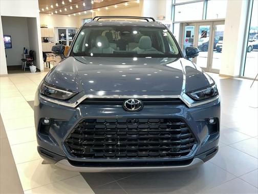 2025 Toyota Grand Highlander Platinum