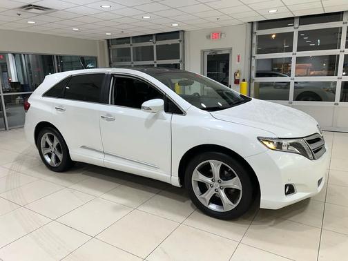 2014 Toyota Venza LE