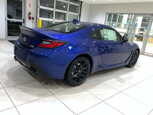 2025 Toyota GR86 Premium