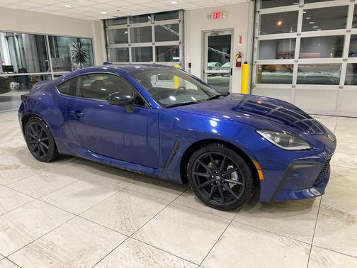 2025 Toyota GR86 Premium