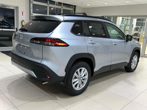 Sonic Silver 2026 Toyota Corolla Cross LE